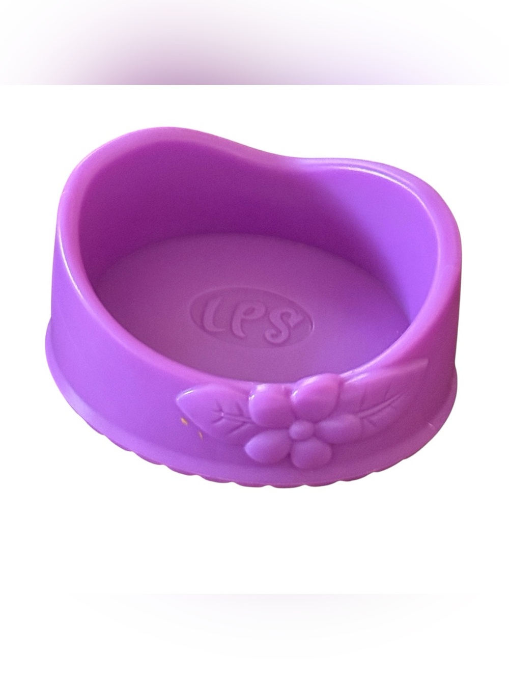 Hasbro Littlest Pet Shop purple bed accessory